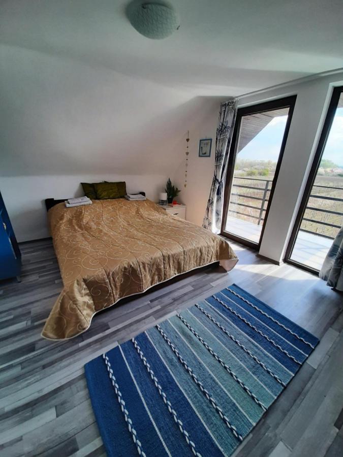 Grapeline Guesthouse Chotin Ngoại thất bức ảnh